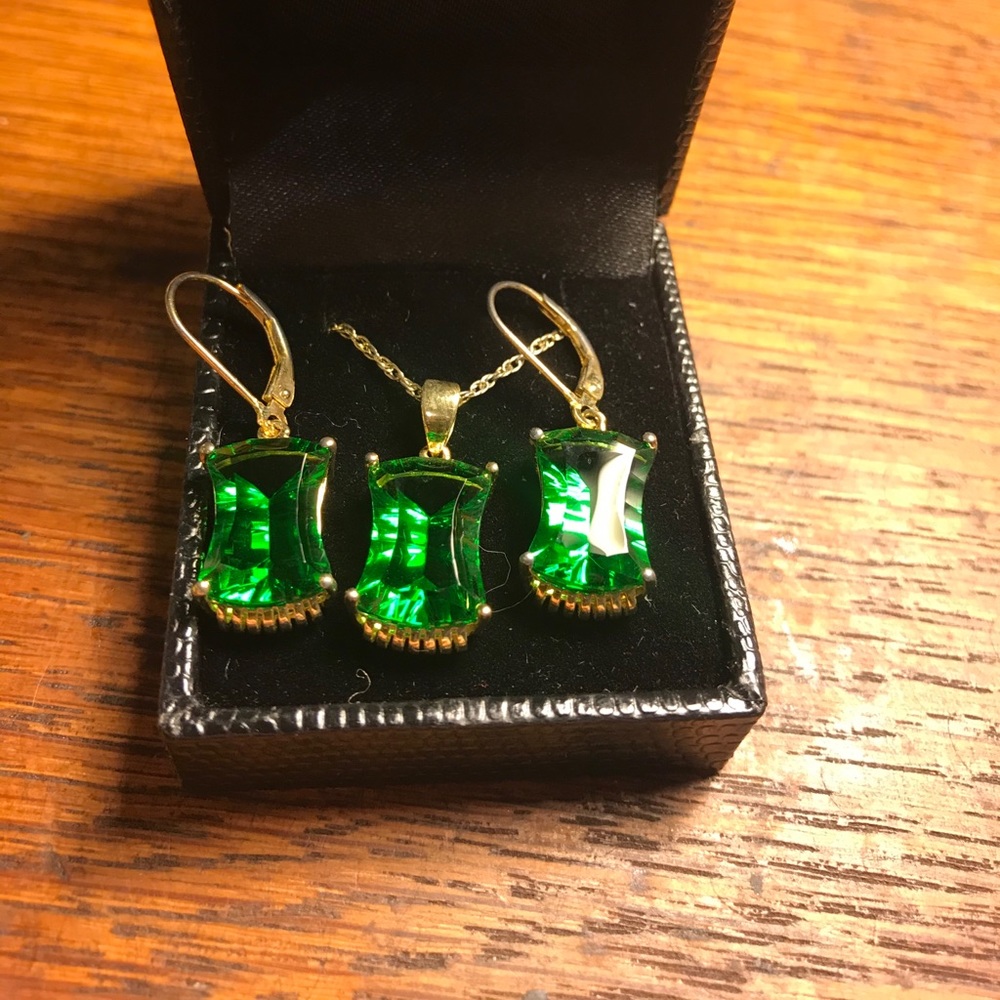 Helenite Necklace and Earring Set